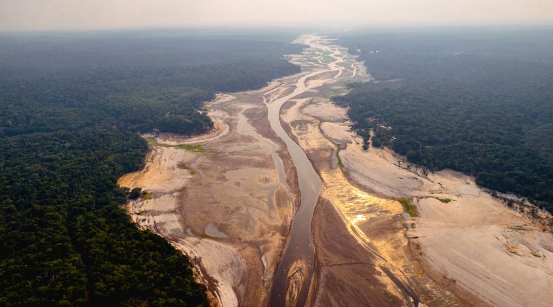 Sindarma e Marinha reforçam parceria para preparar navegação diante da estiagem no Amazonas