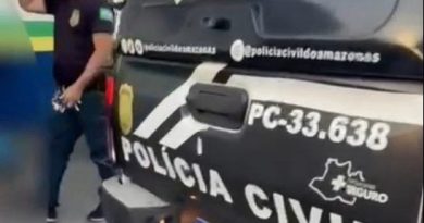 Mulher é presa suspeita de se passar por professora para aplicar golpes em idosos em Parintins