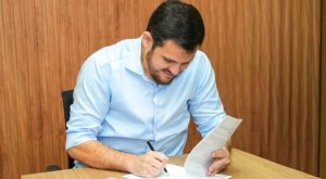 Prefeitura de Manaus homologa concurso da Semef com 20 vagas para auditor fiscal e salário inicial de R$ 27 mil