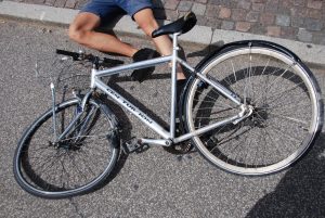 Ciclista morre após acidente na BR-319, em Careiro Castanho