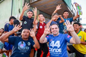 Cidade avança, Omar recua, e Projeta aponta empate técnico no Amazonas