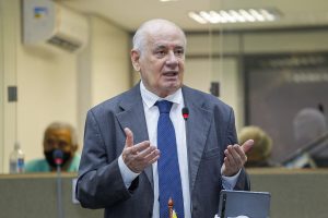 Justiça aumenta participação de Coari no ICMS, e Serafim Corrêa alerta prefeitos do Amazonas
