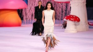 DO INTERIOR DO AMAZONAS PARA O MUNDO: JOVEM DE HUMAITÁ FAZ HISTÓRIA EM DESFILE INTERNACIONAL